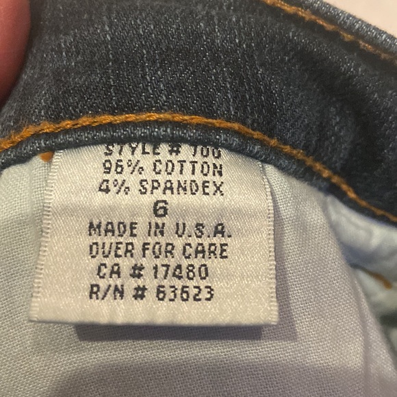 NYDJ TUMMY TUCK JEANS Premium Denim Size 6 Blue Jeans Made In USA - Picture 4 of 11